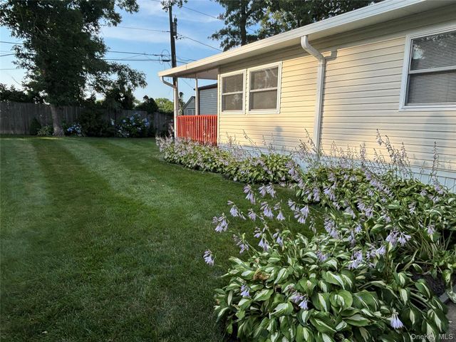 1661 Old Country Road 233, Riverhead, NY 11901