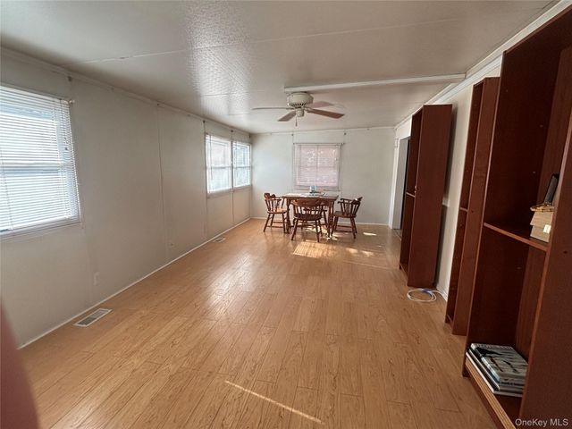 1661 Old Country Road 233, Riverhead, NY 11901