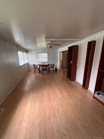 1661 Old Country Road 233, Riverhead, NY 11901