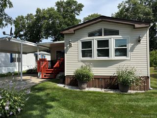 1661 Old Country Road 233, Riverhead, NY 11901