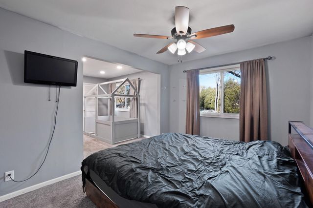 642 Omega Drive, Crown Point, IN 46307