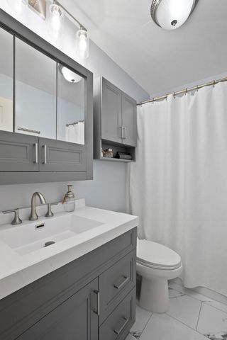 642 Omega Drive, Crown Point, IN 46307