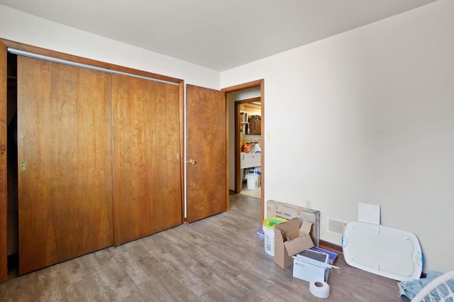 642 Omega Drive, Crown Point, IN 46307