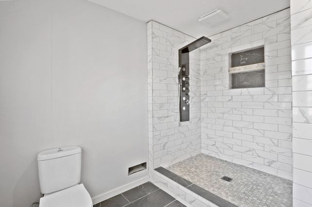 642 Omega Drive, Crown Point, IN 46307