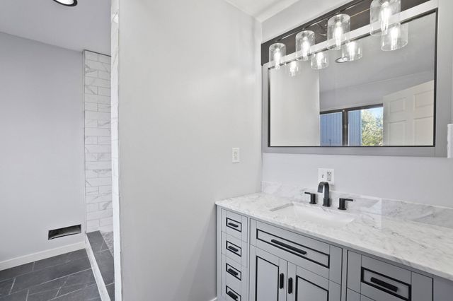 642 Omega Drive, Crown Point, IN 46307