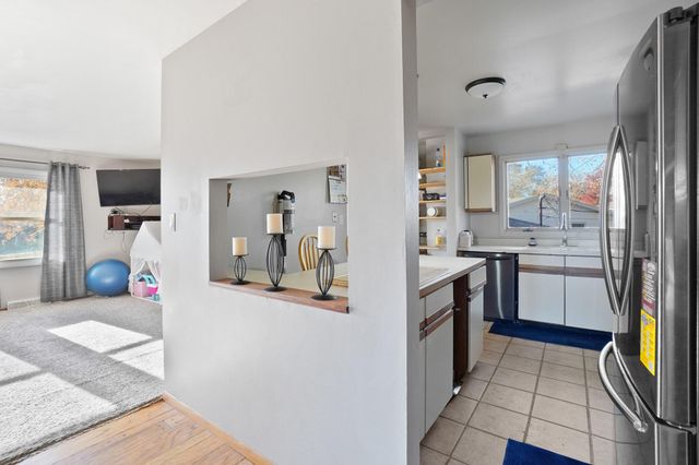 642 Omega Drive, Crown Point, IN 46307