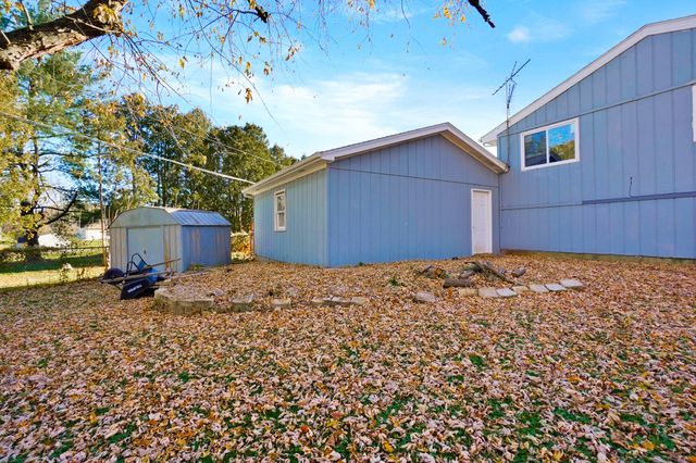 642 Omega Drive, Crown Point, IN 46307