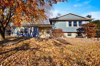 642 Omega Drive, Crown Point, IN 46307