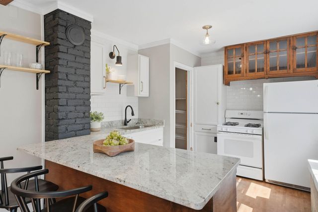 1225 Lafond Avenue, Saint Paul, MN 55104