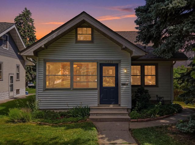 1225 Lafond Avenue, Saint Paul, MN 55104