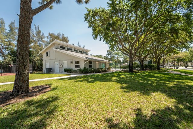 162 Baldwin Boulevard, Greenacres, FL 33463
