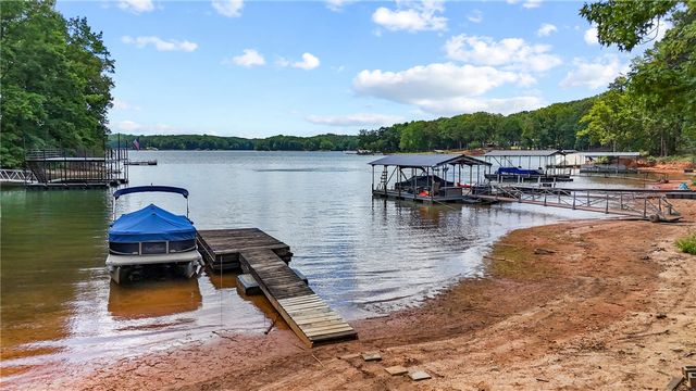 360 N Port Bass Drive, Fair Play, SC 29643