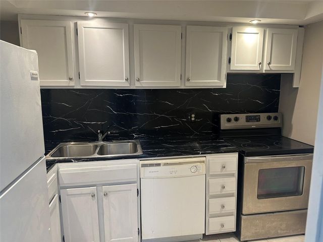 3740 Inverrary Drive 2d, Lauderhill, FL 33319