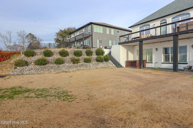 128 Gemstone Drive, Sneads Ferry, NC 28460