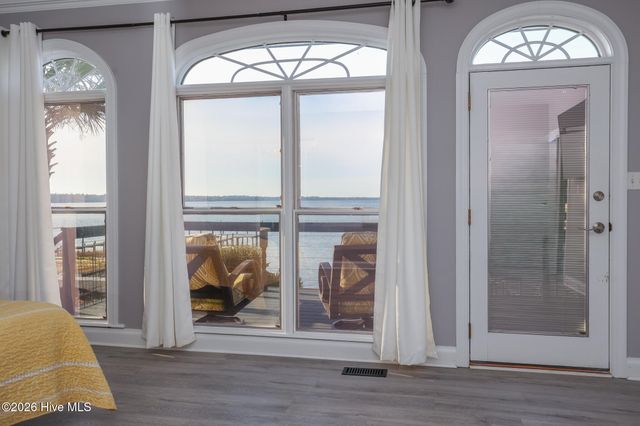 128 Gemstone Drive, Sneads Ferry, NC 28460