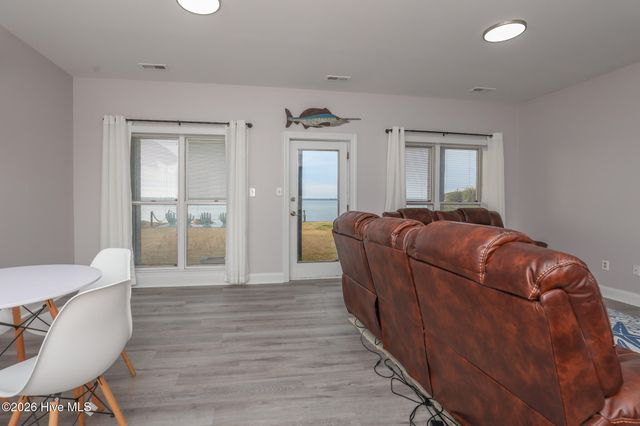 128 Gemstone Drive, Sneads Ferry, NC 28460