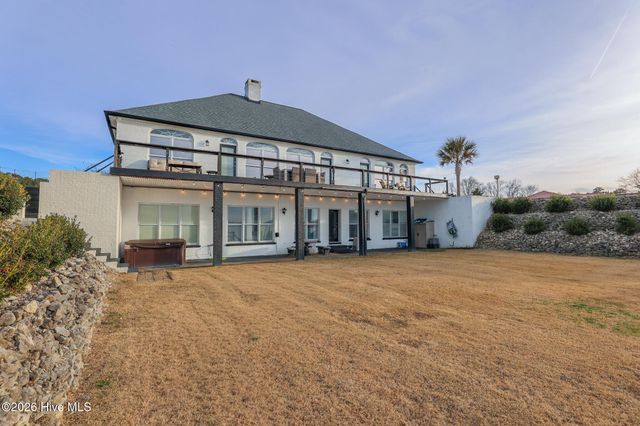 128 Gemstone Drive, Sneads Ferry, NC 28460