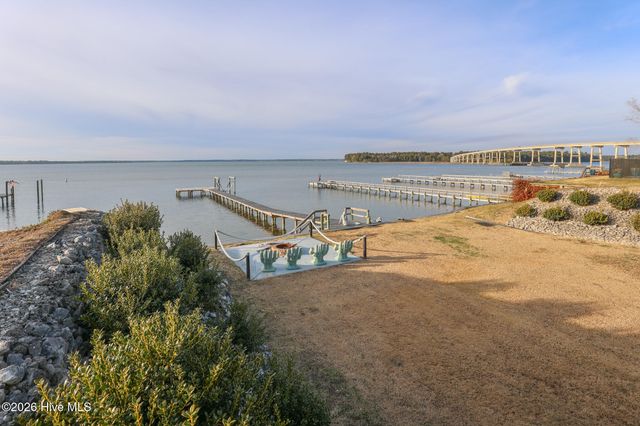 128 Gemstone Drive, Sneads Ferry, NC 28460