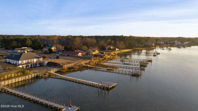 128 Gemstone Drive, Sneads Ferry, NC 28460