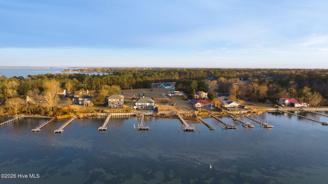 128 Gemstone Drive, Sneads Ferry, NC 28460