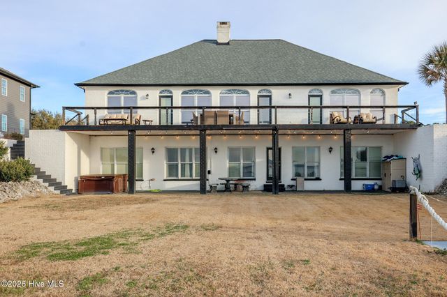 128 Gemstone Drive, Sneads Ferry, NC 28460