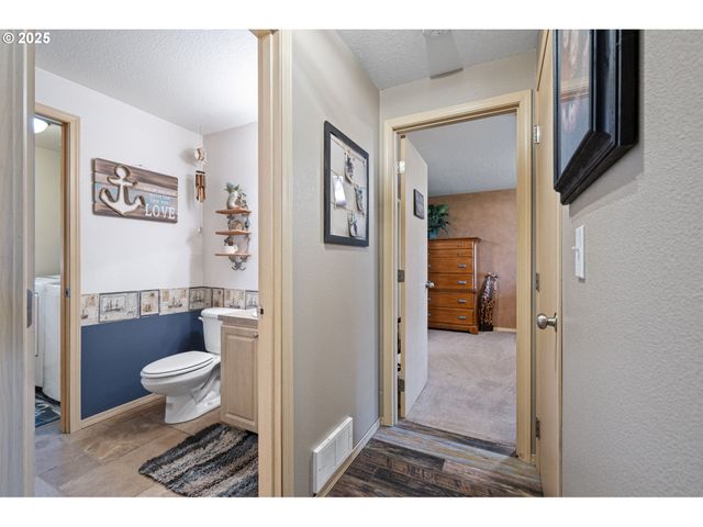 32968 CAMAS SWALE Rd, Creswell, OR 97426