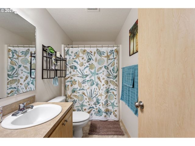 32968 CAMAS SWALE Rd, Creswell, OR 97426