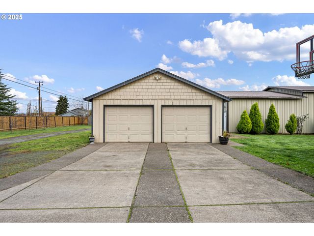 32968 CAMAS SWALE Rd, Creswell, OR 97426