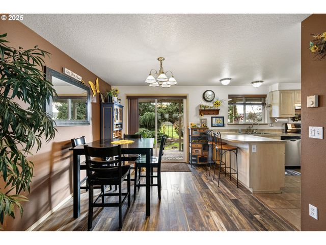 32968 CAMAS SWALE Rd, Creswell, OR 97426