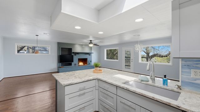 1268 Lakeside, Canyon Lake, TX 78133