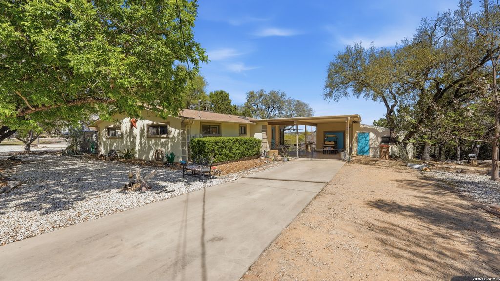 1268 Lakeside, Canyon Lake, TX 78133