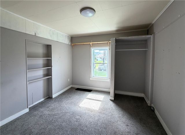 10 Elm Street, Chartiers, PA 15347