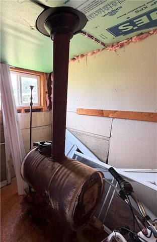 10 Elm Street, Chartiers, PA 15347