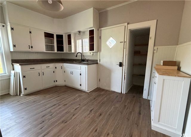 10 Elm Street, Chartiers, PA 15347