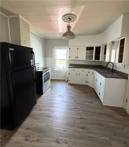 10 Elm Street, Chartiers, PA 15347