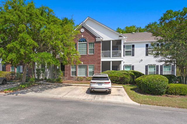 165 Golfview Lane, Summerville, SC 29485