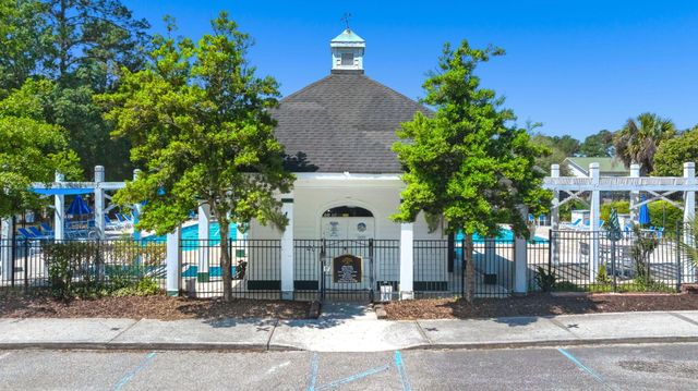 165 Golfview Lane, Summerville, SC 29485