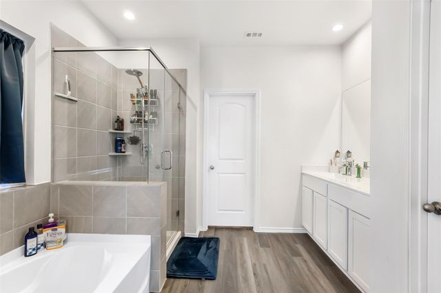 306 Springfield Shores Court, Crosby, TX 77532