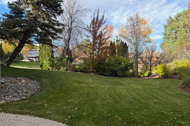 2522 Lake Ridge Shores Circle, Reno, NV 89519