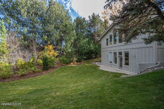 2522 Lake Ridge Shores Circle, Reno, NV 89519