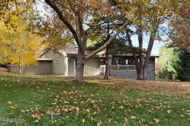 2522 Lake Ridge Shores Circle, Reno, NV 89519