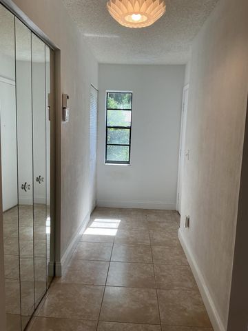9264 Vista Del Lago H, Boca Raton, FL 33428