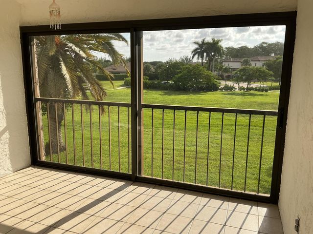 9264 Vista Del Lago H, Boca Raton, FL 33428
