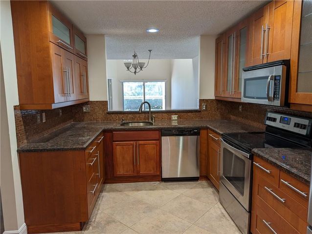 7374 NW 61st Terrace, Parkland, FL 33067