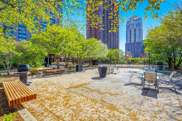 15 S 1st Street A1020, Minneapolis, MN 55401