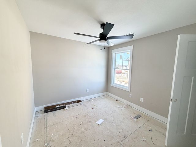 32 Echo Ridge, Oak Grove, KY 42262