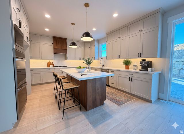 3152 W GRAND DALE LN, West Jordan, UT 84084