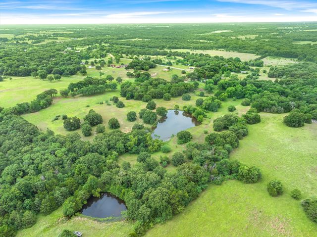 580 Vz County Road 3518, Wills Point, TX 75169