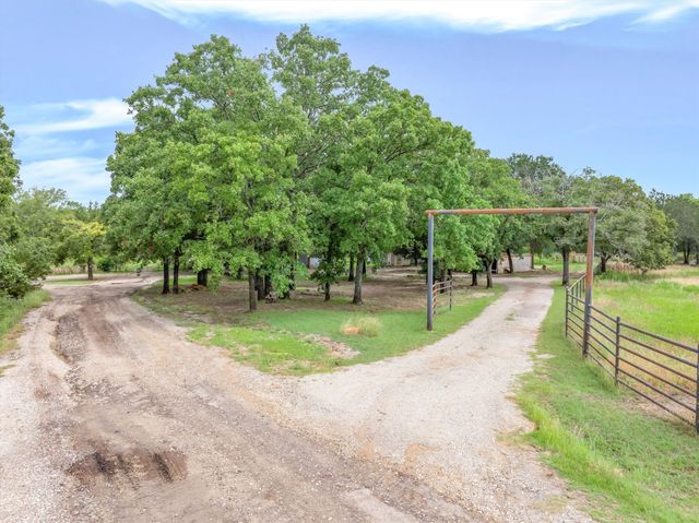 580 Vz County Road 3518, Wills Point, TX 75169