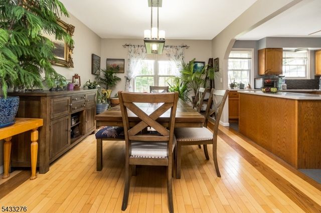 50 Buckley Hill Dr, Lopatcong Twp., NJ 08865